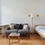 Schoenes Studio In Ruhelage - 20 Minuten Ins Zentrum
